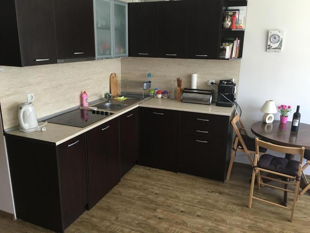 Apartment Sunny Beach Plaza 100 M Sea מראה חיצוני תמונה
