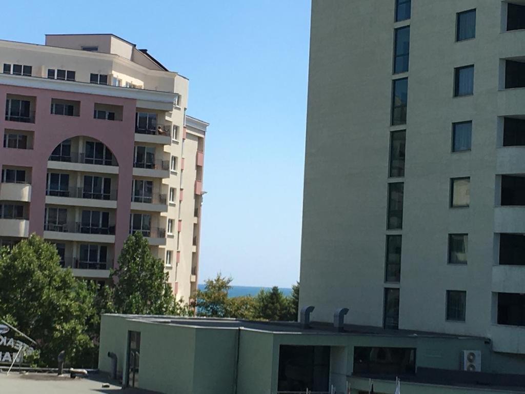 Apartment Sunny Beach Plaza 100 M Sea מראה חיצוני תמונה