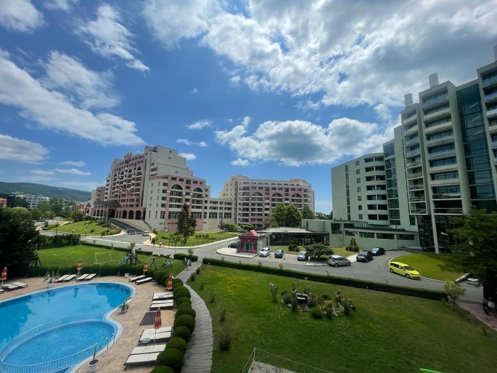 Apartment Sunny Beach Plaza 100 M Sea מראה חיצוני תמונה